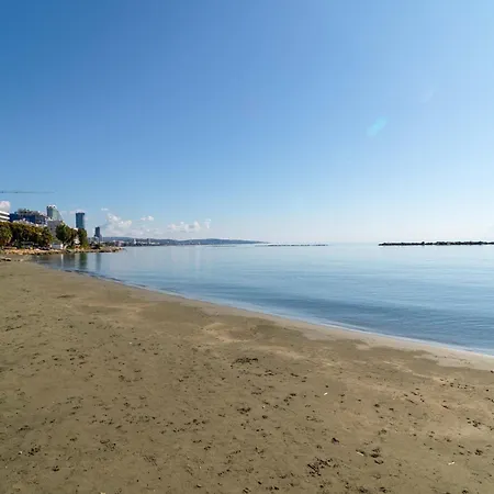 Walk - Central, Cool, Cute, Convenient