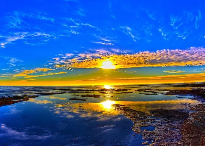 Walk - Central, Cool, Cute, Convenient Limisso