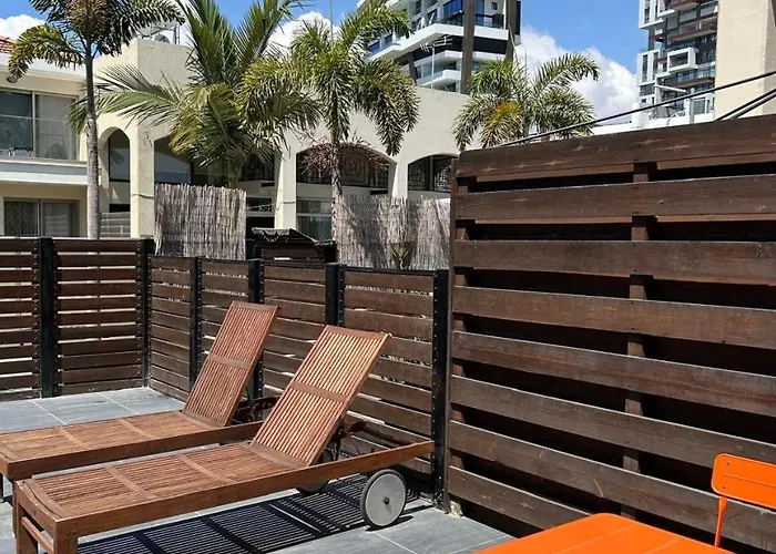 Walk - Central, Cool, Cute, Convenient Limisso